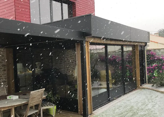 Industriel Proche De Grandlieu, Parking Privatif - Fr-1-306-1324 *